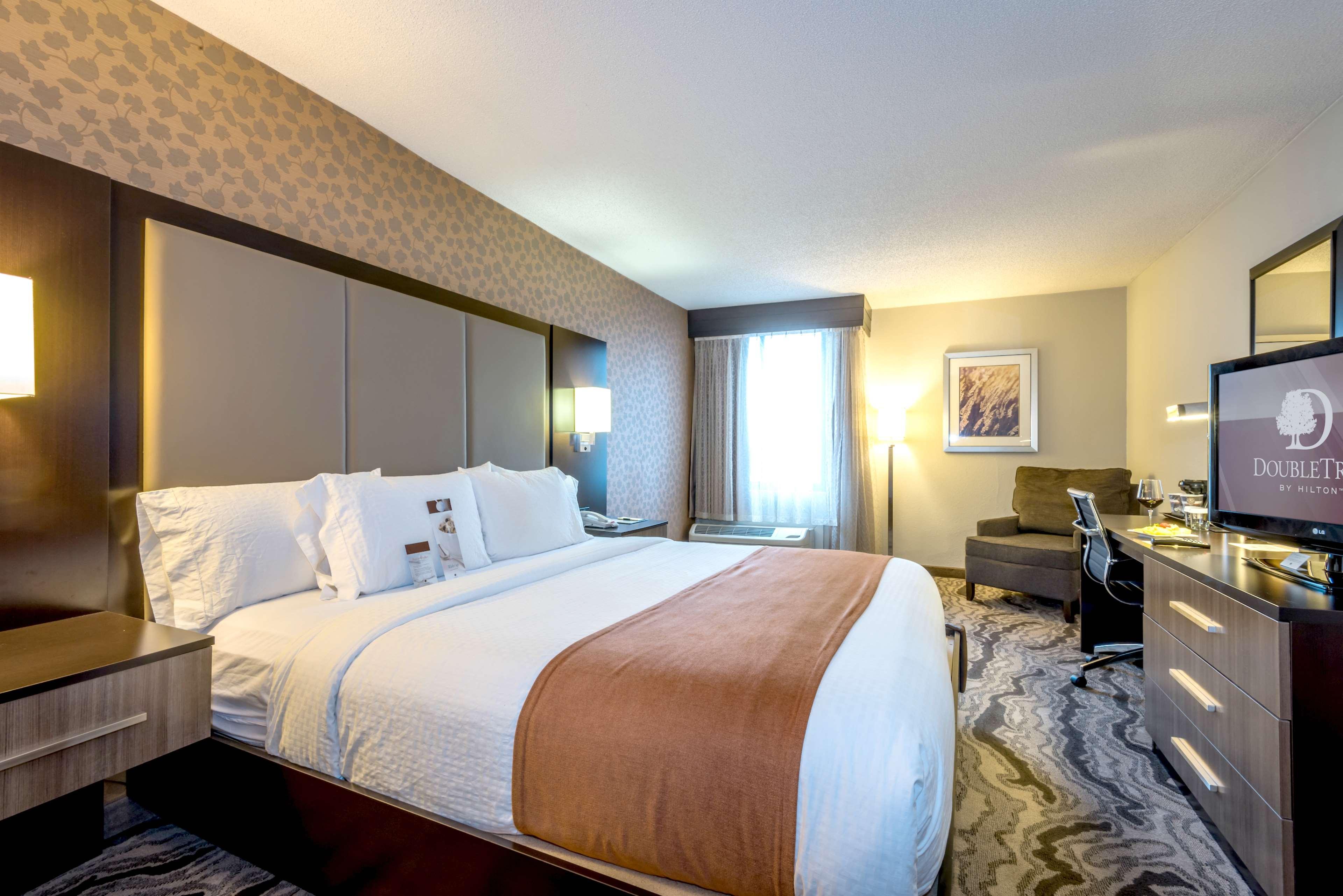 Doubletree By Hilton Montgomery Downtown Dış mekan fotoğraf