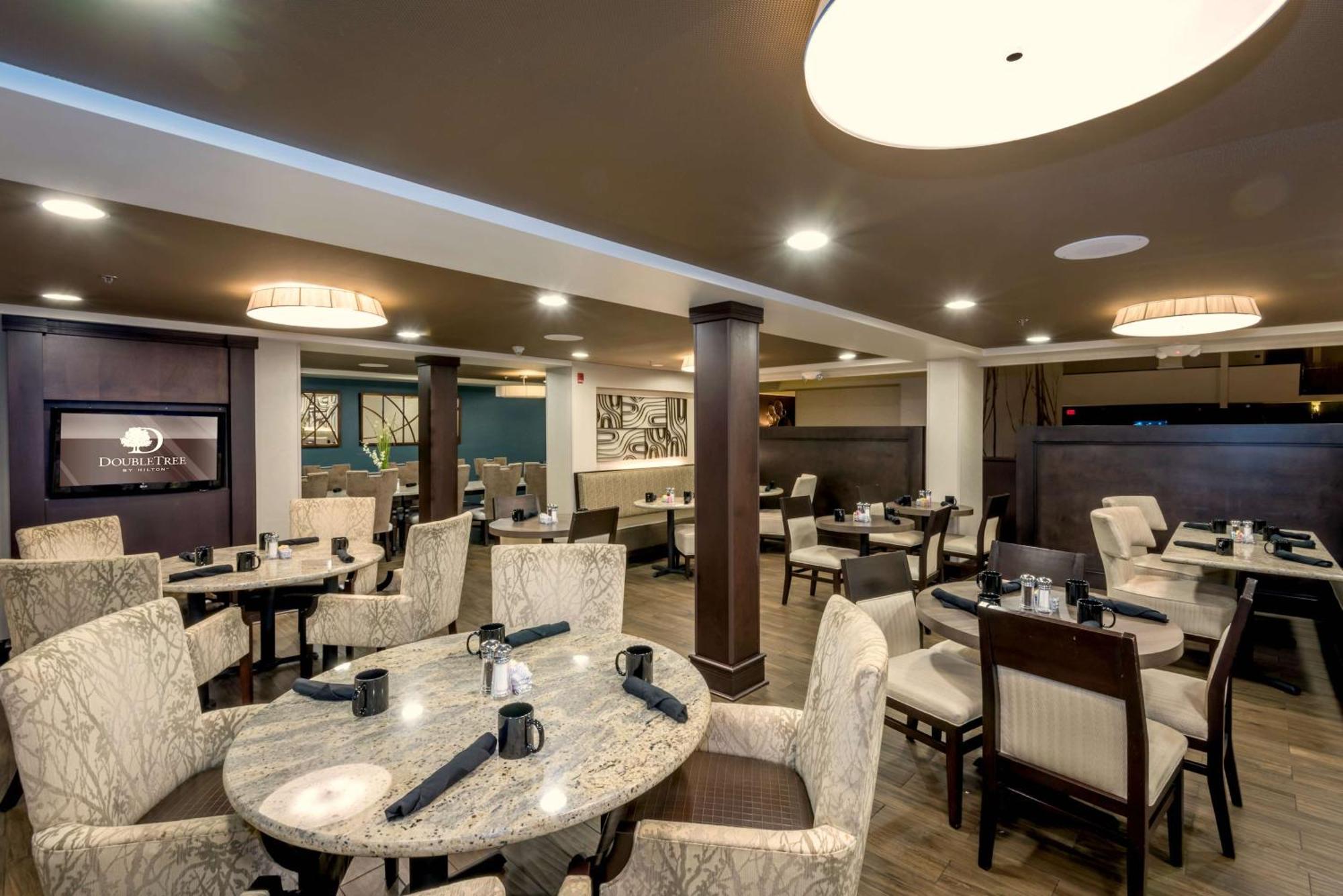 Doubletree By Hilton Montgomery Downtown Dış mekan fotoğraf